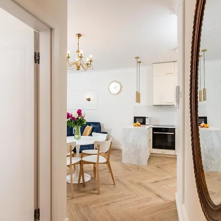 Atrium - Old Town Luxury - By Upstairs * קרקוב