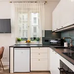 Atrium - Old Town Luxury - By Upstairs Lejlighed