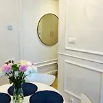 Lejlighed Atrium - Old Town Luxury - By Upstairs *