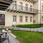 Апартаменты Atrium - Old Town Luxury - By Upstairs *