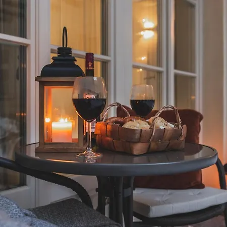 Atrium - Old Town Luxury - By Upstairs * קרקוב